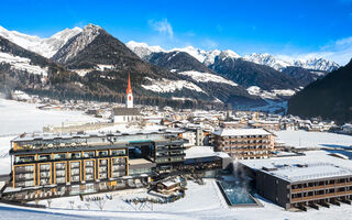 Náhled objektu Hotel Schwarzenstein Alpine Luxury Spa Resort, Lutago / Luttach, Valle Aurina / Tauferer Ahrntal, Itálie